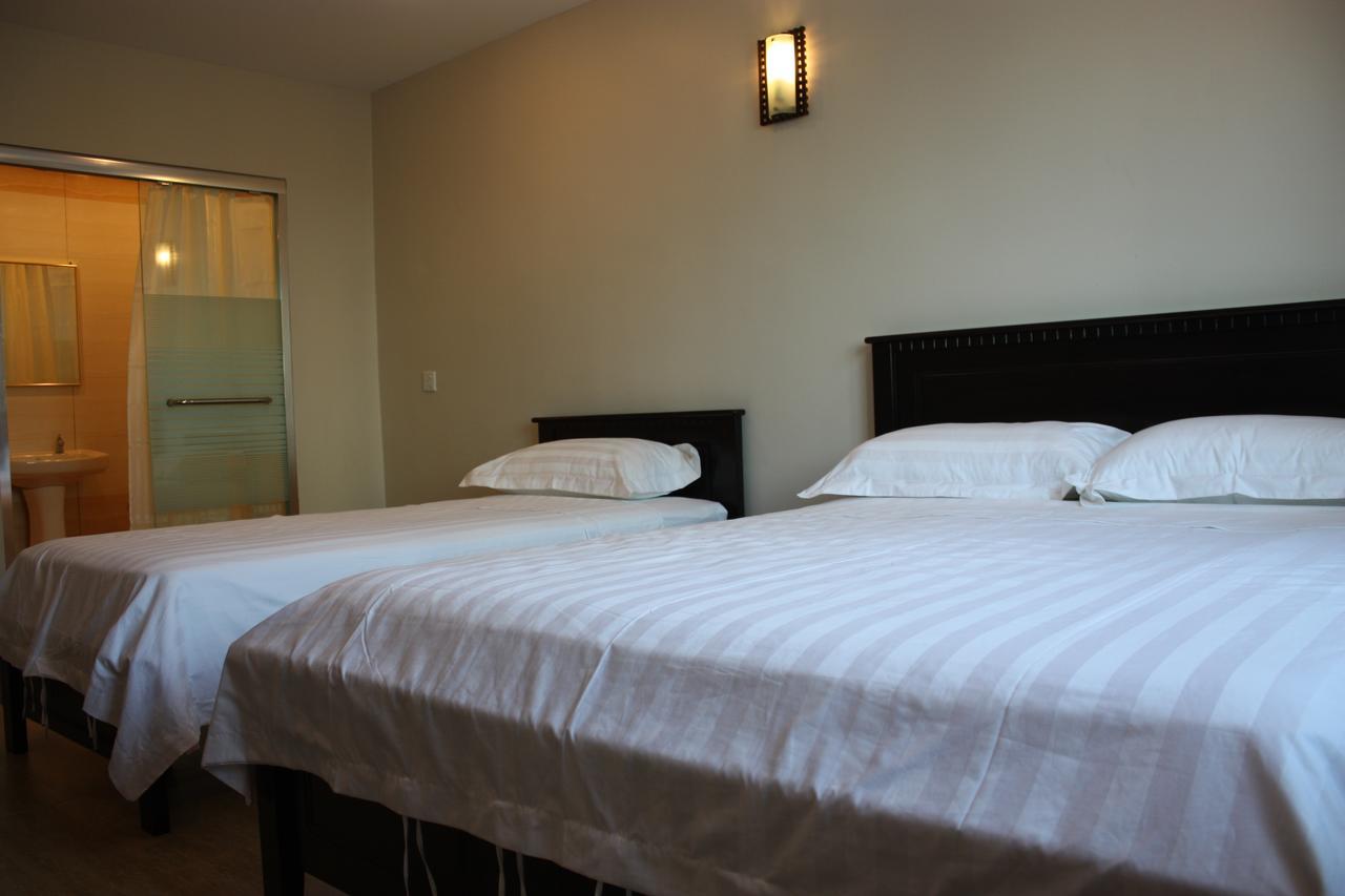 Se Two Hotel Butterworth Bagian luar foto