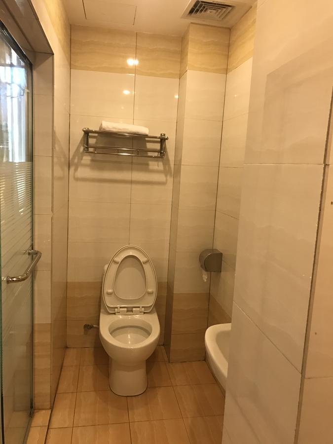 Se Two Hotel Butterworth Bagian luar foto