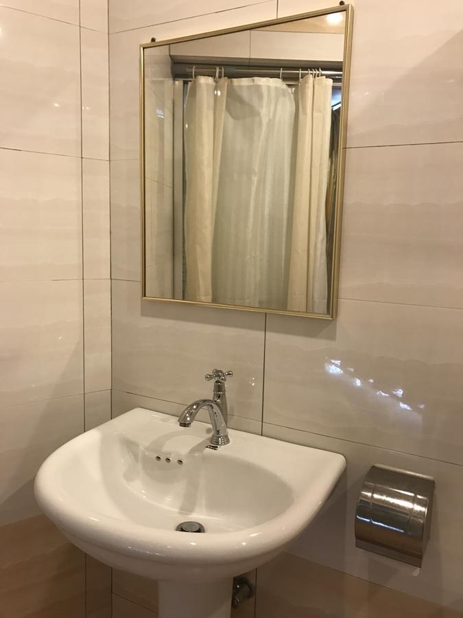 Se Two Hotel Butterworth Bagian luar foto