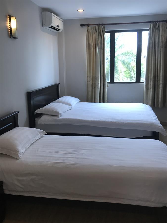 Se Two Hotel Butterworth Bagian luar foto
